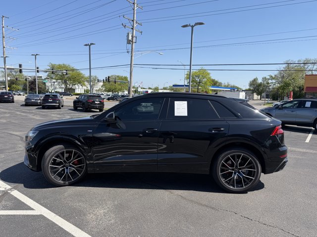 Used 2023 Audi Q8 Prestige AWD/4WD image 3