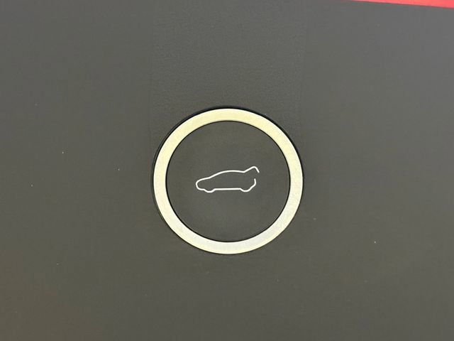 Used 2018 Tesla Model X 75D image 37