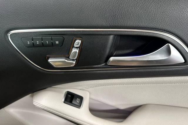 Used 2019 Mercedes-Benz GLA 250 4MATIC image 21