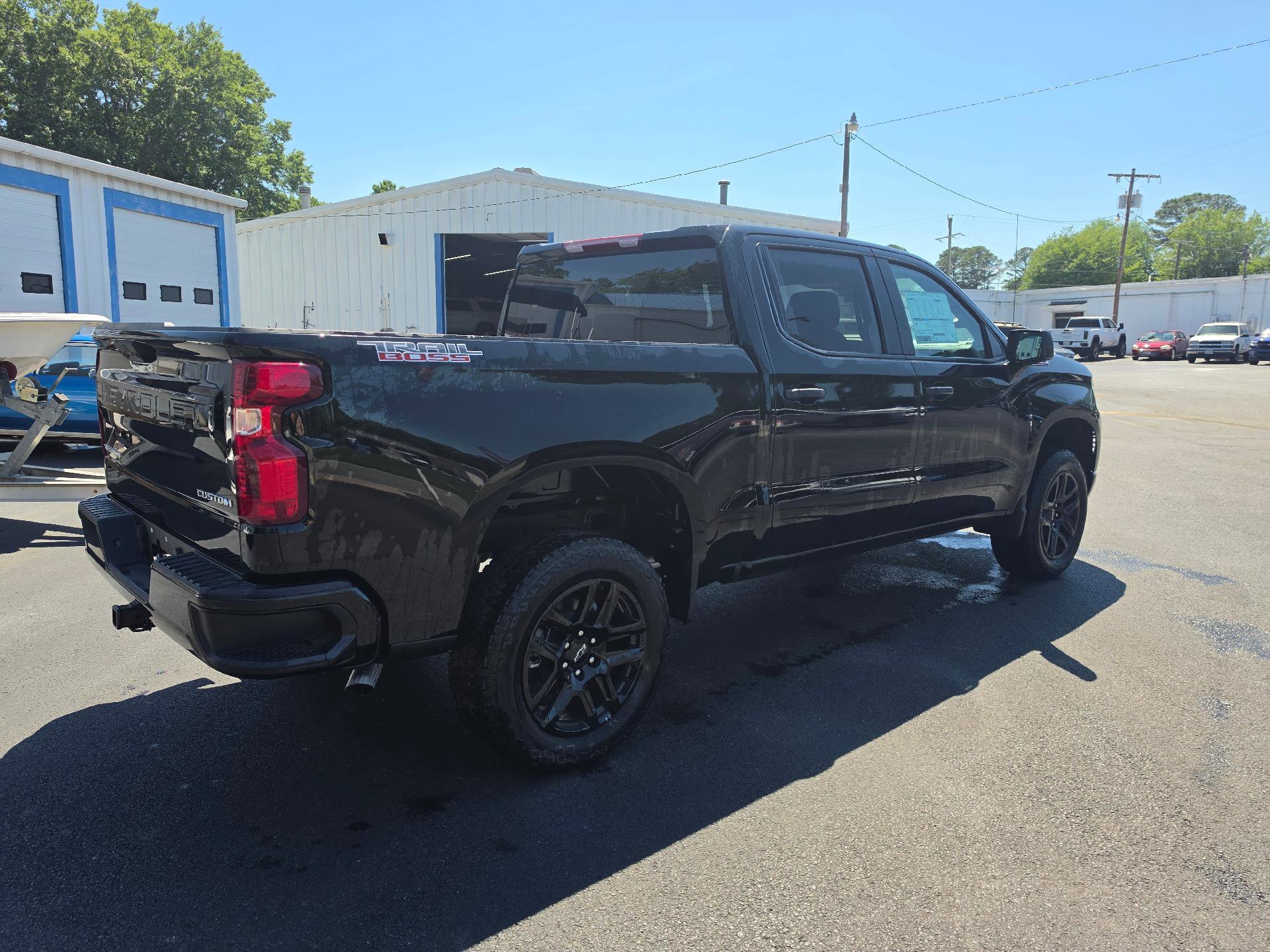 New 2026 Chevrolet Silverado 1500 Custom Trail Boss AWD/4WD image 5