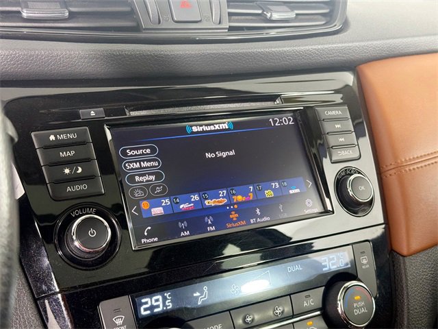 Used 2020 Nissan Rogue SV image 15