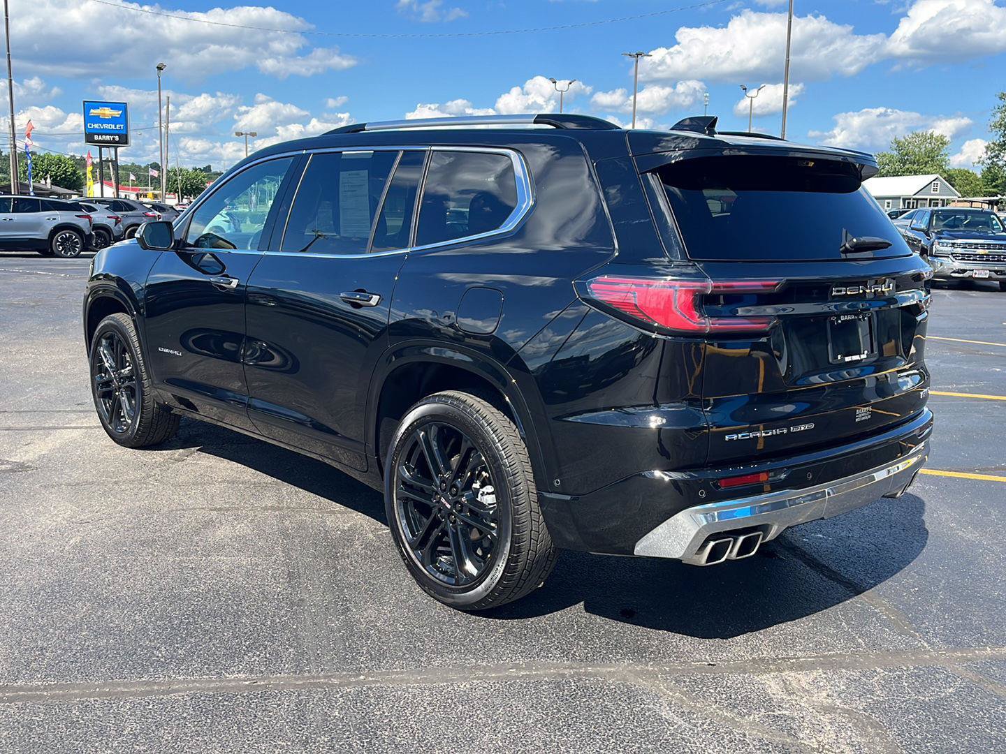 Used 2026 GMC Acadia Denali w/ Super Cruise Package AWD/4WD image 3
