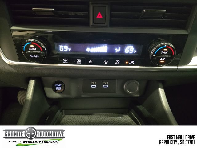 Used 2026 Nissan Rogue SV AWD/4WD image 19