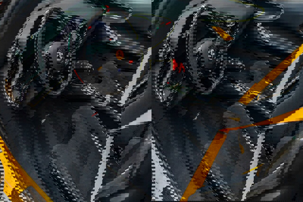 Used 2023 Ferrari SF90 Spider image 35