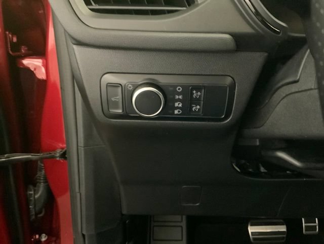 Used 2024 Ford Escape ST-Line w/ Cold Weather Package FWD image 16