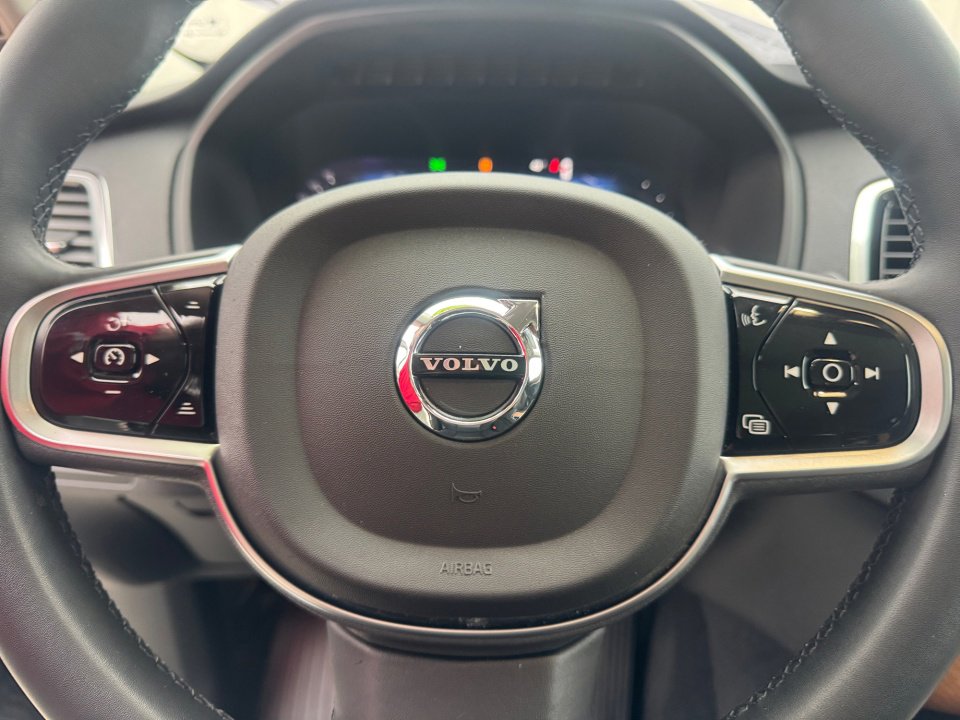 Certified 2023 Volvo XC90 T8 Plus w/ Protection Package Premier image 33