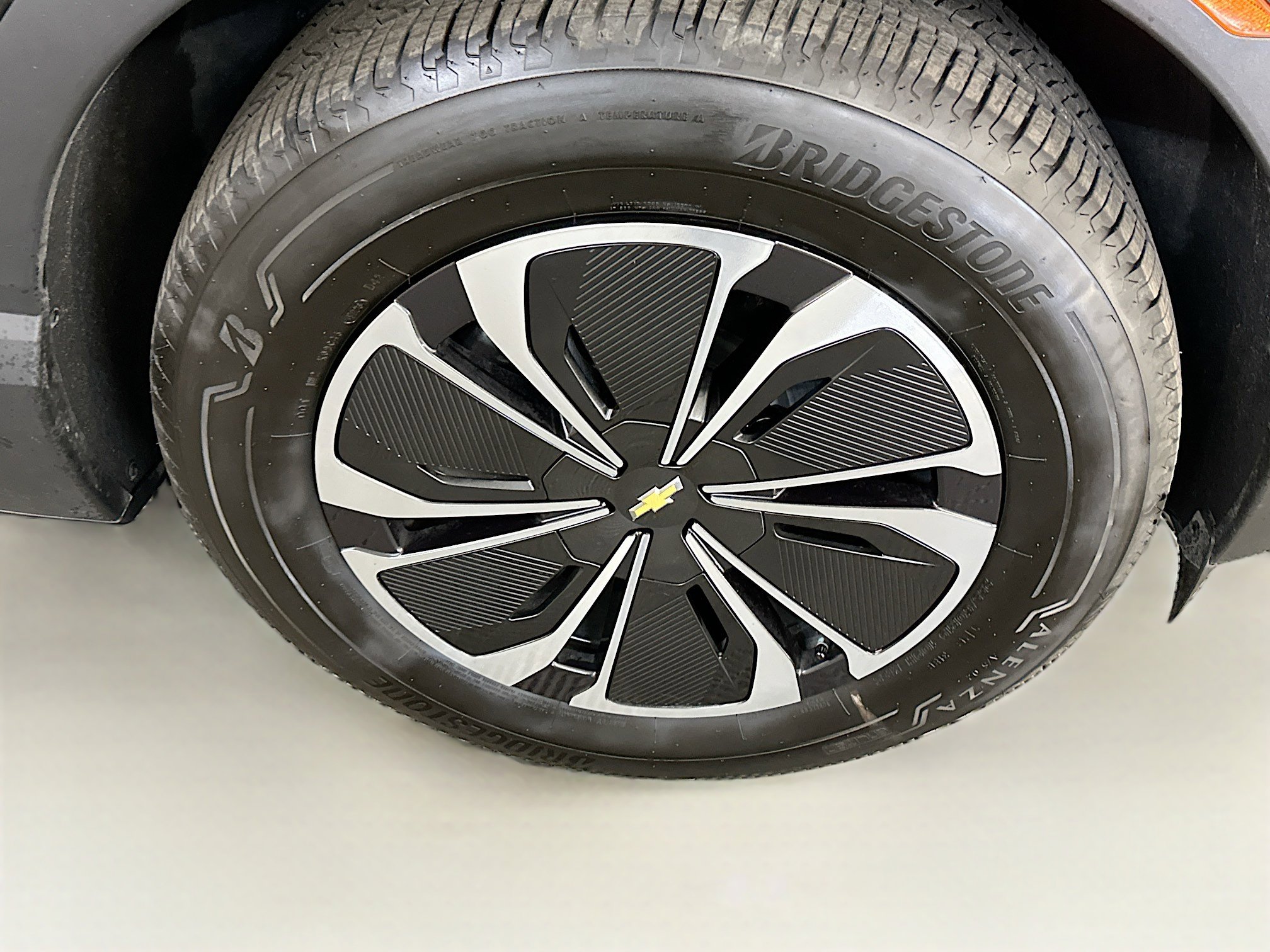 Used 2024 Chevrolet Blazer EV LT image 11