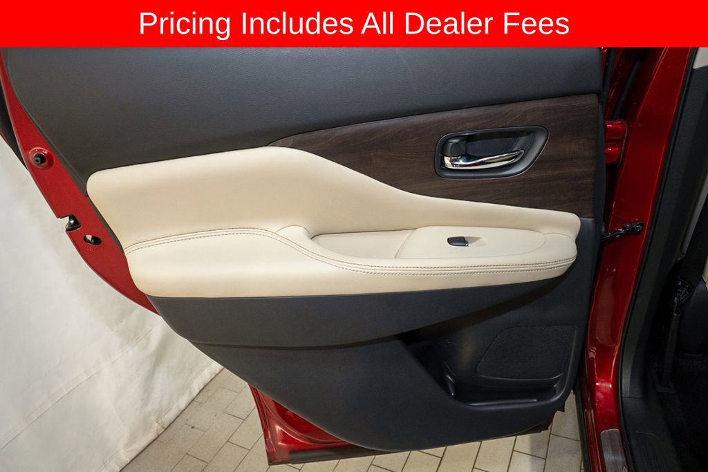 Certified 2024 Nissan Murano Platinum w/ Cargo Package FWD image 11