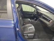 Used 2025 Toyota Camry SE w/ Convenience Package FWD image 8