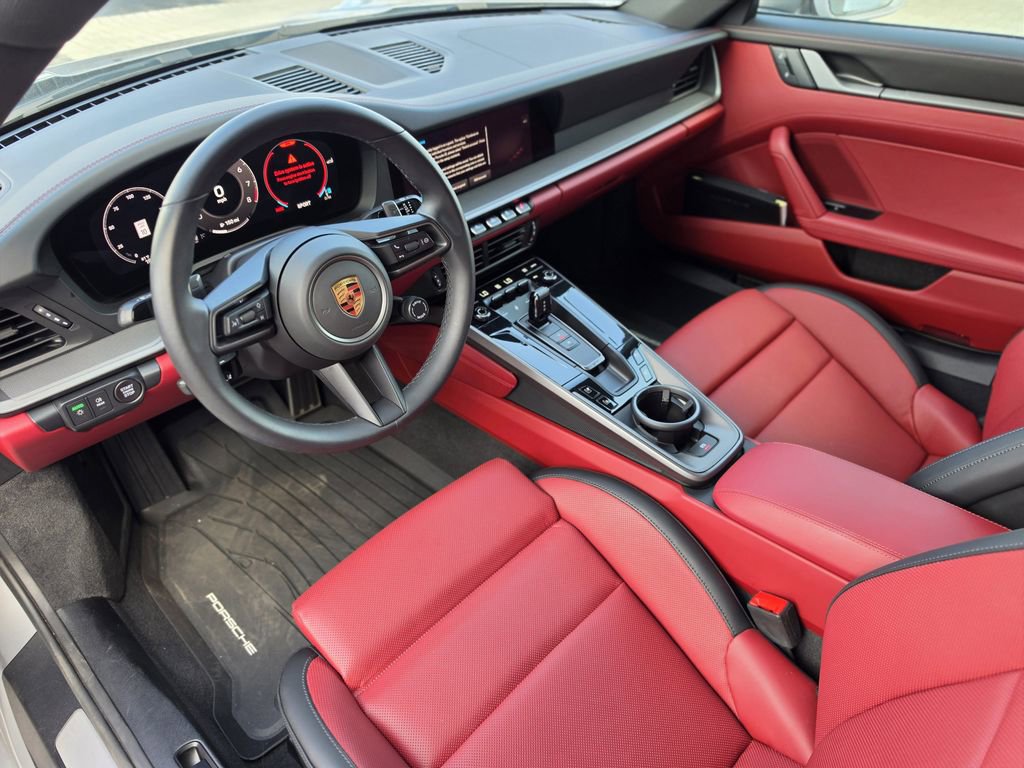Used 2025 Porsche 911 Carrera RWD image 12