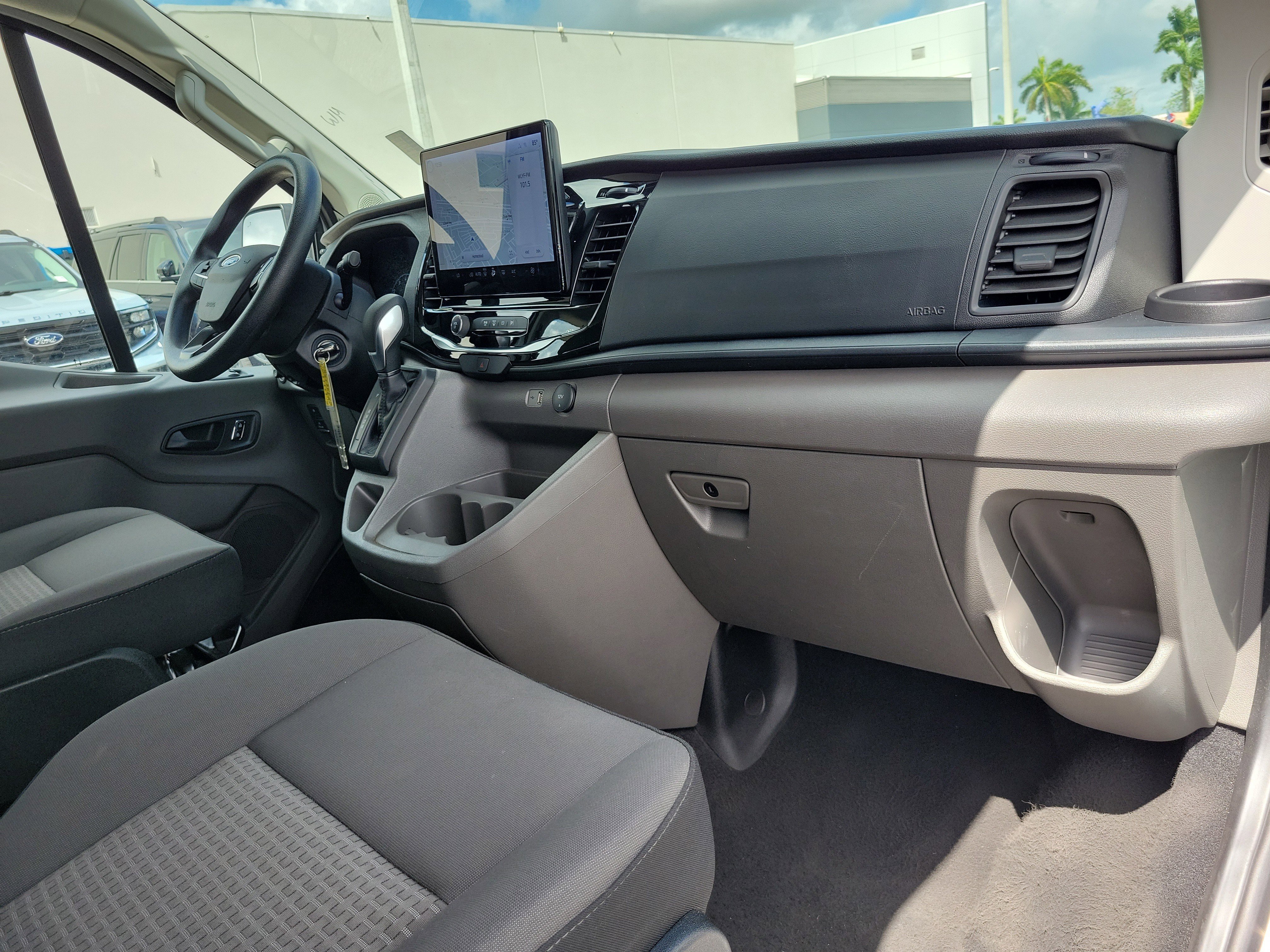 Used 2025 Ford Transit 350 XLT RWD image 18