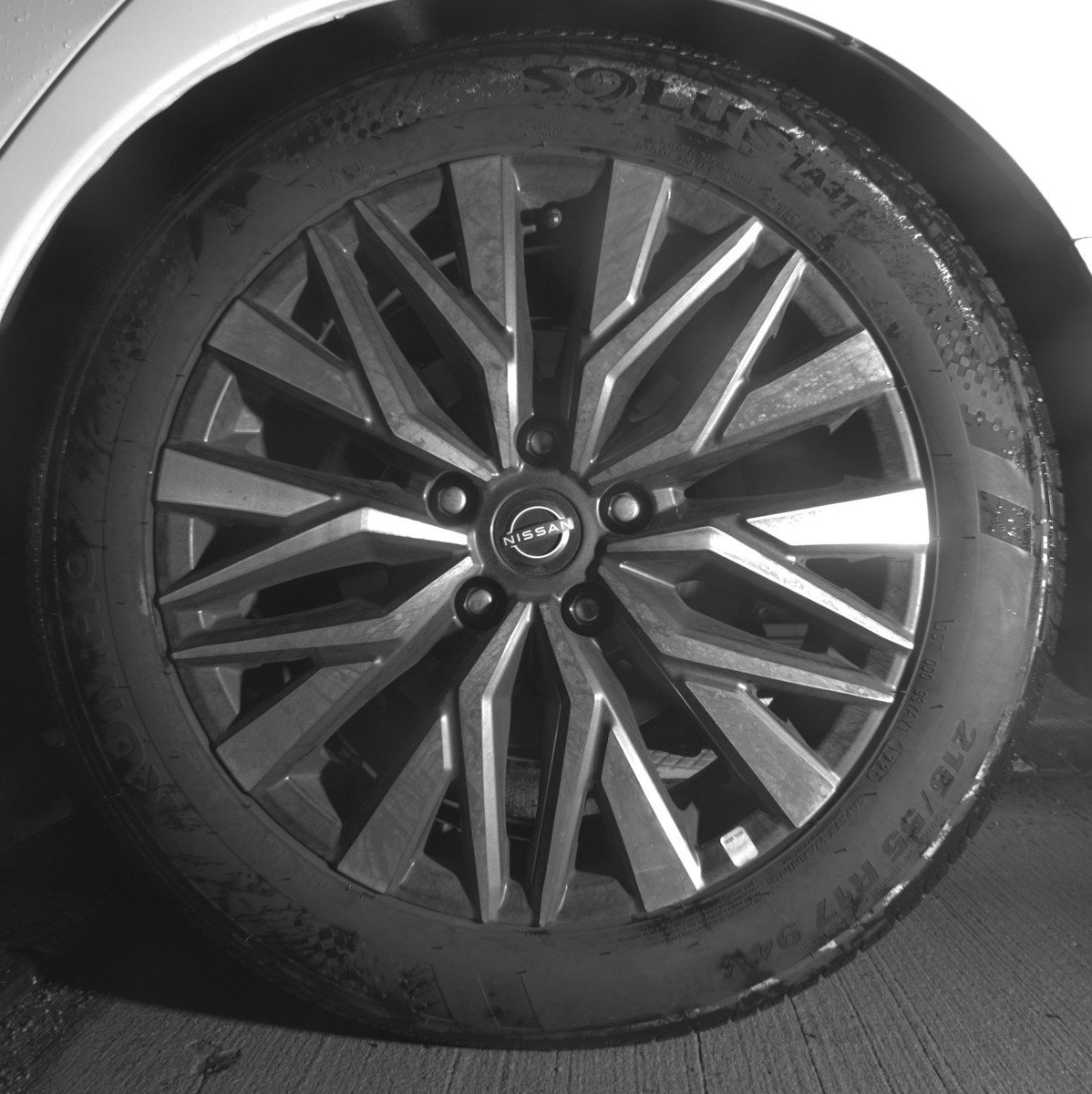 Used 2025 Nissan Altima 2.5 SV FWD image 14