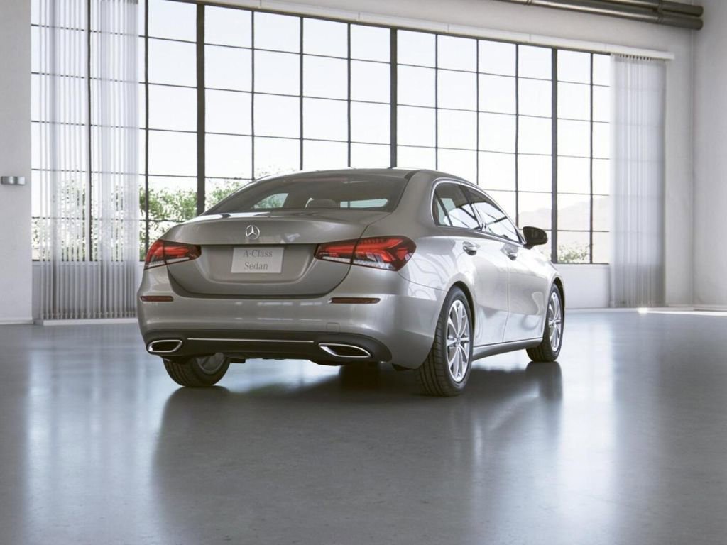 Certified 2020 Mercedes-Benz A 220 4MATIC image 24