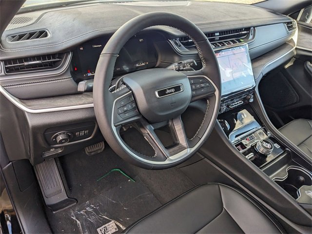 New 2025 Jeep Grand Cherokee Limited image 9