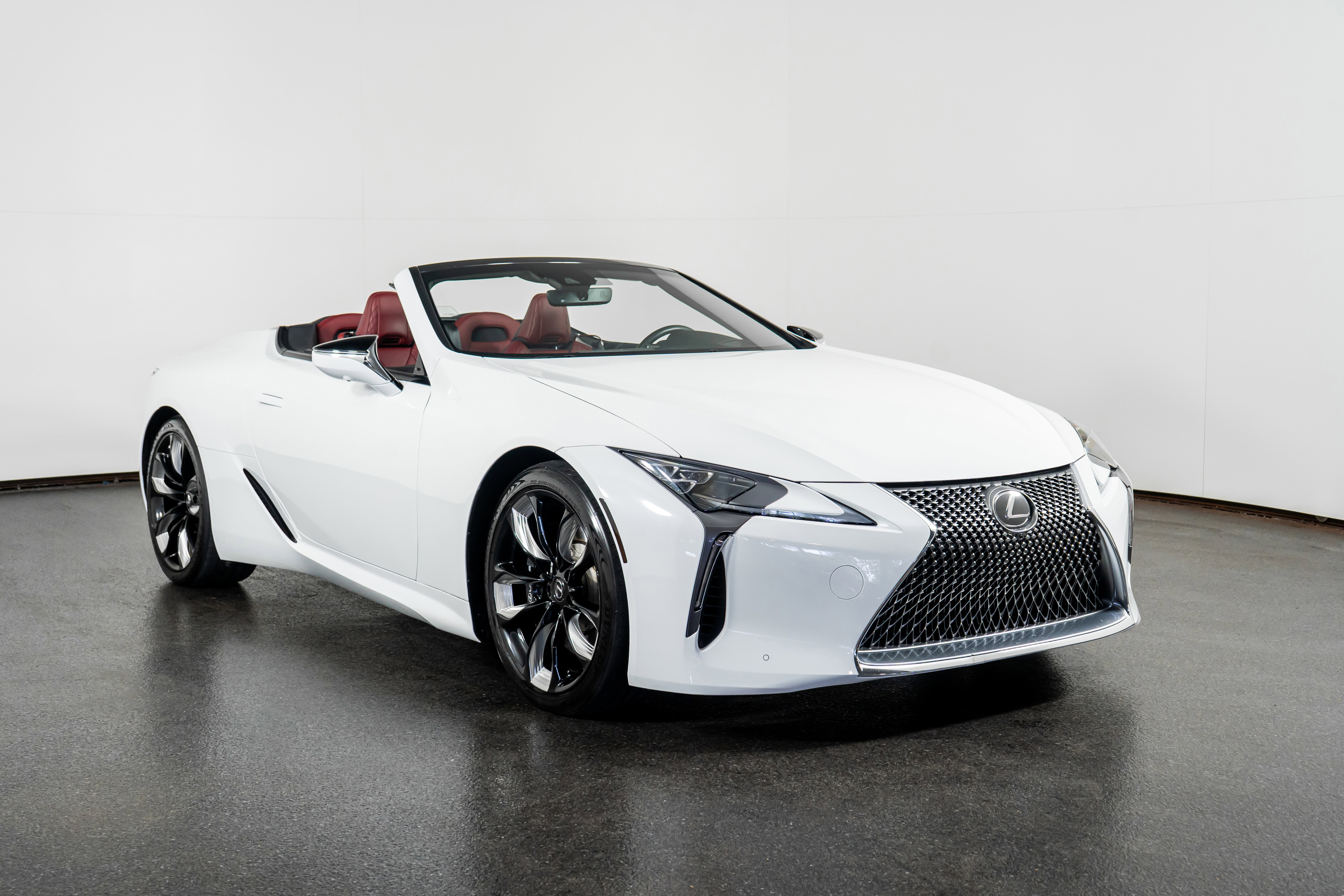 Used 2024 Lexus LC 500 Convertible image 5