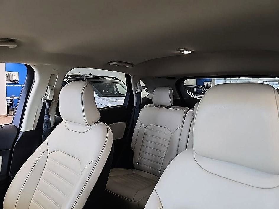 Used 2022 Ford Edge SEL w/ Convenience Package image 25