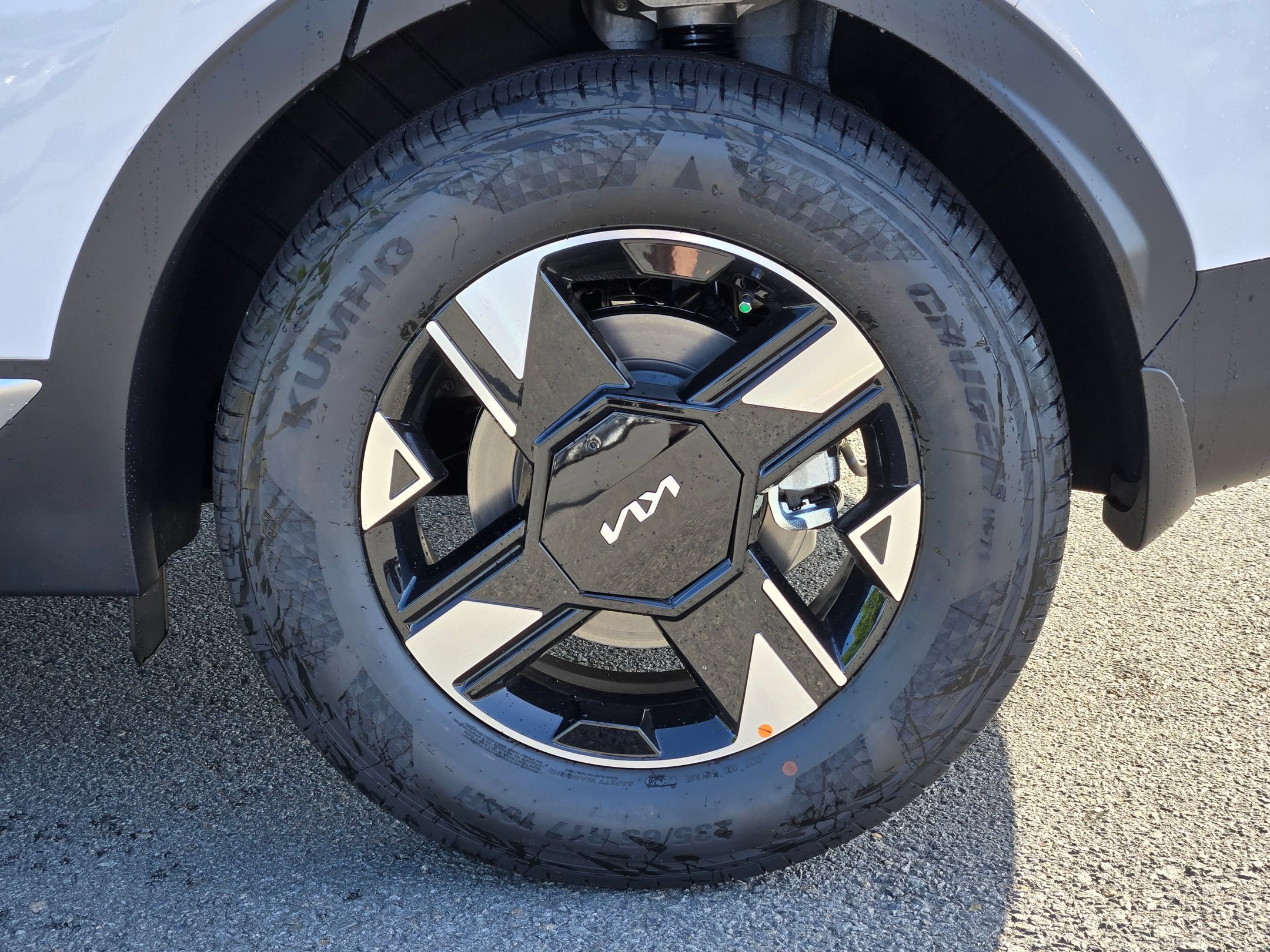 New 2026 Kia Sportage LX w/ LX Convenience Package FWD image 13