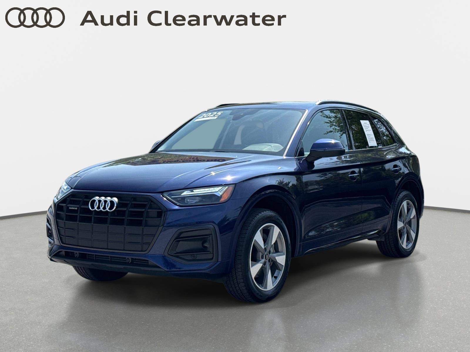 Used 2025 Audi Q5 2.0T Premium w/ Convenience Plus Package image 1