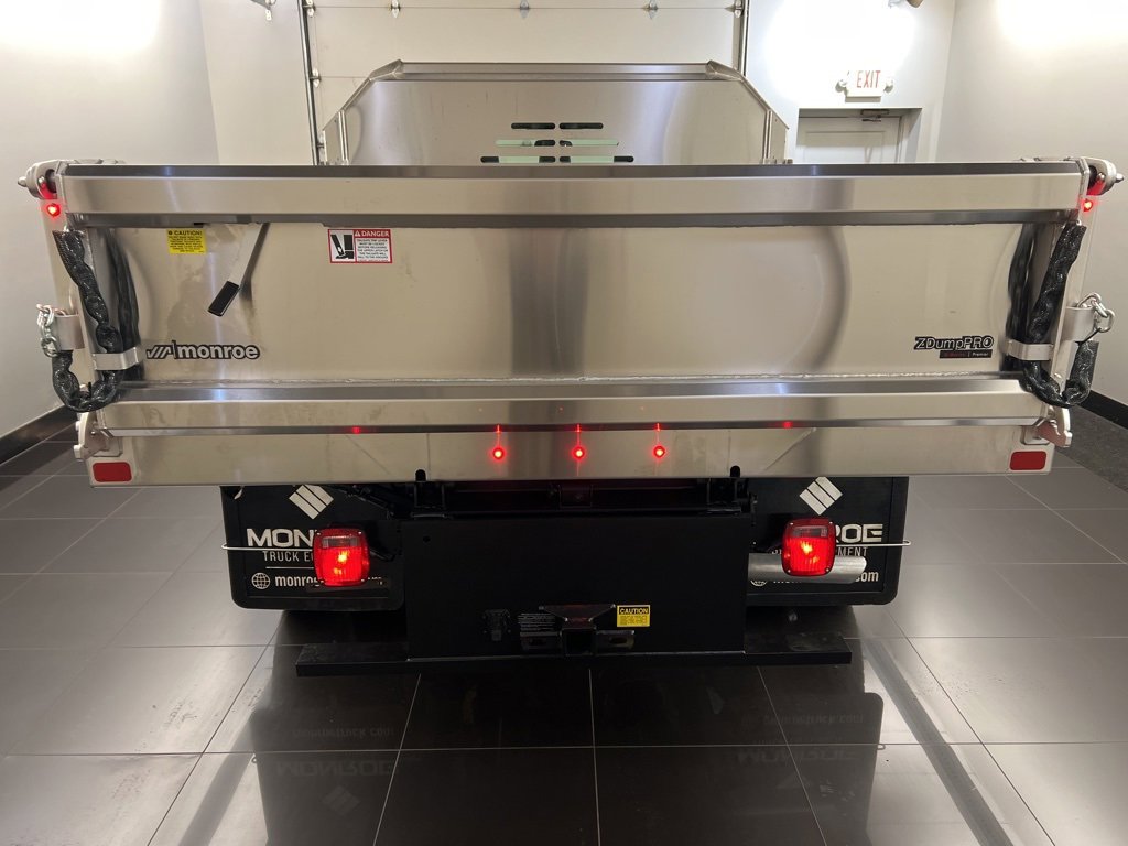 New 2025 Ford F550 4x4 Regular Cab Super Duty image 5