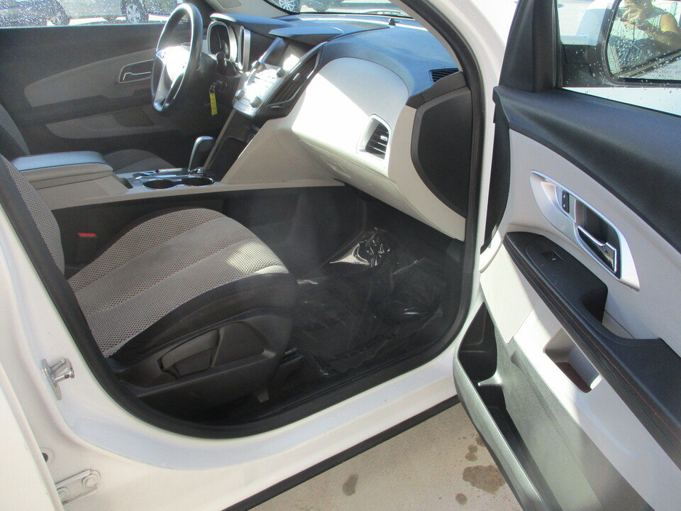 Used 2015 Chevrolet Equinox LT w/ Driver Convenience Package FWD image 19