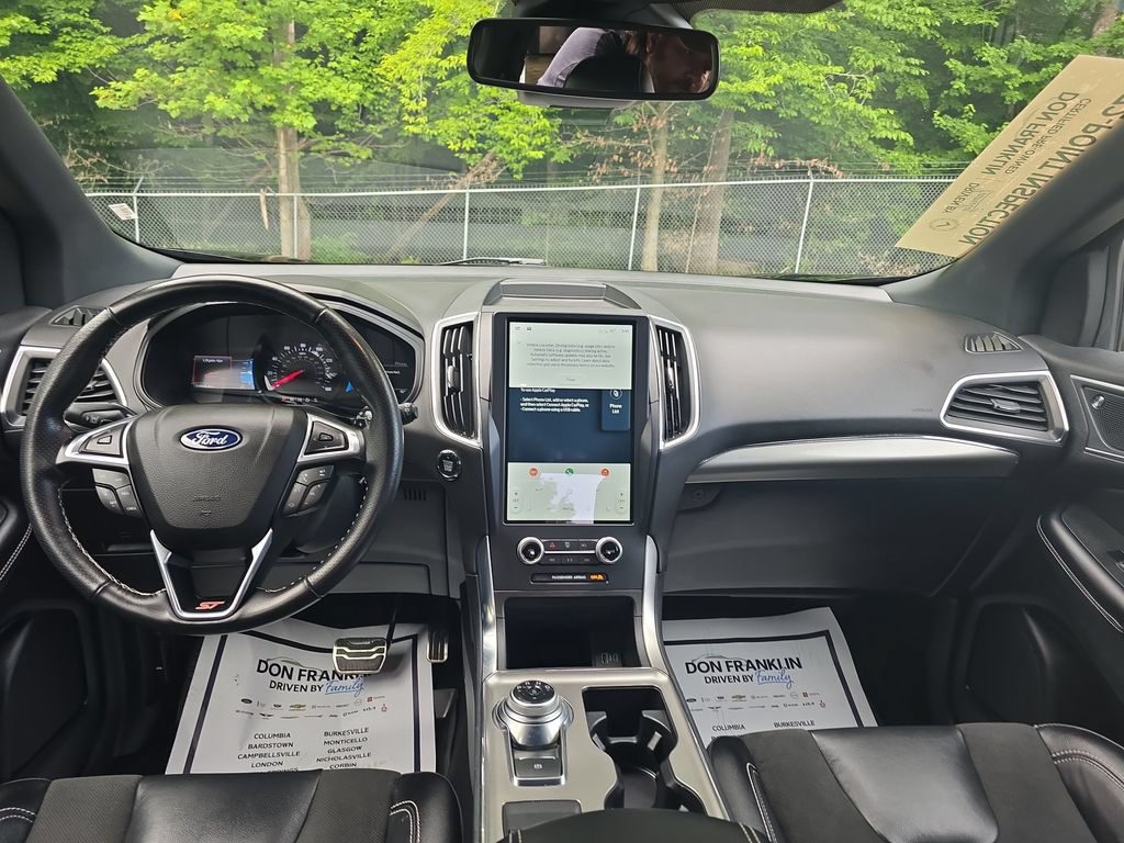 Used 2023 Ford Edge ST AWD/4WD image 12