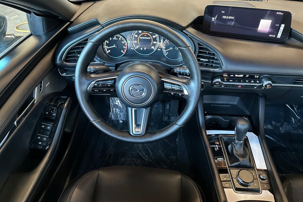 New 2025 MAZDA MAZDA3 Hatchback w/Premium Plus Pkg image 12