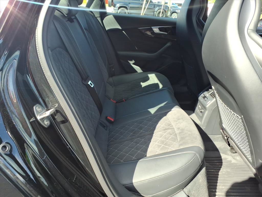 Used 2021 Audi S4 Premium Plus w/ Premium Plus Package AWD/4WD image 24