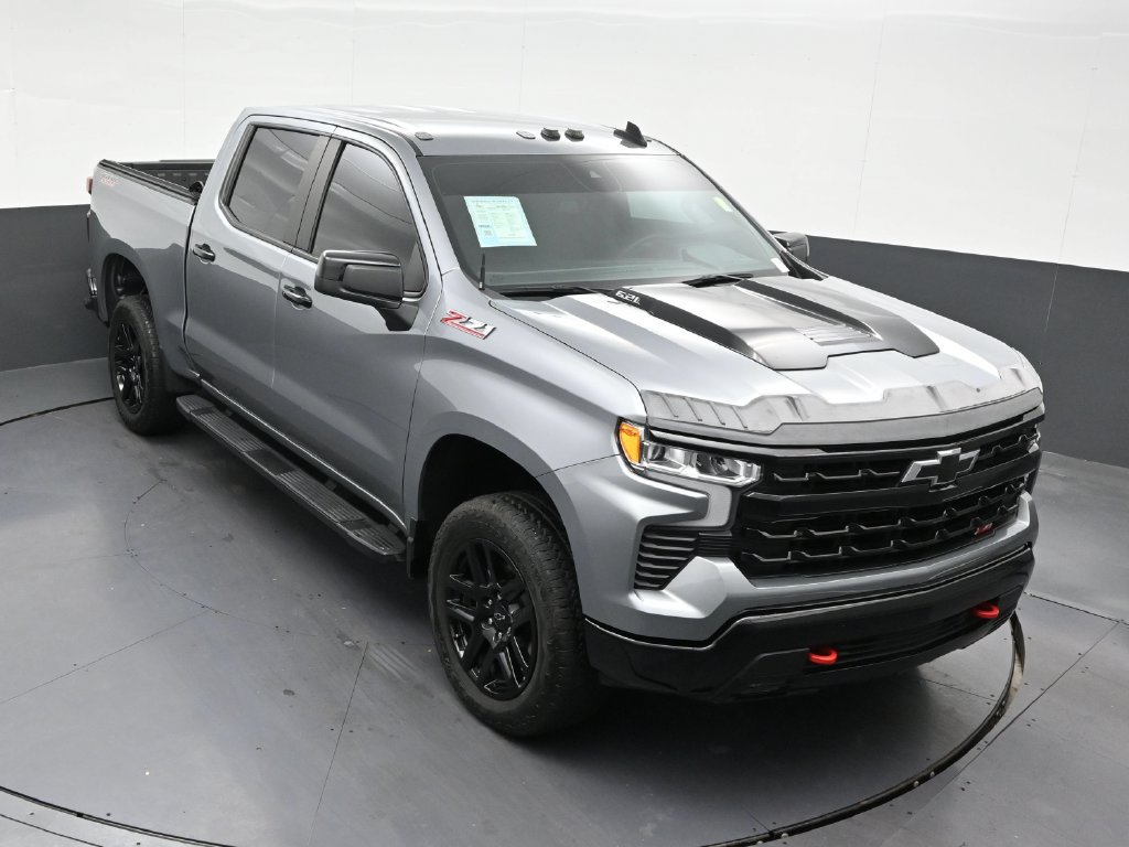 Used 2025 Chevrolet Silverado 1500 LT Trail Boss w/ Convenience Package II AWD/4WD image 23