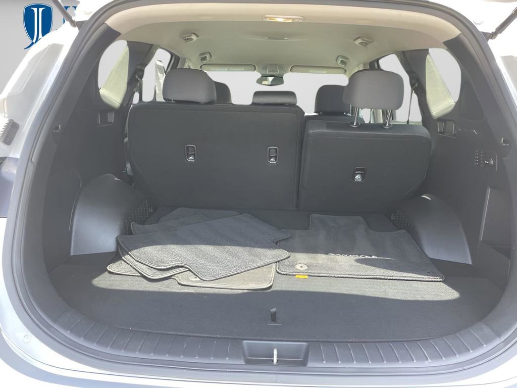 Used 2020 Hyundai Santa Fe SEL FWD image 13
