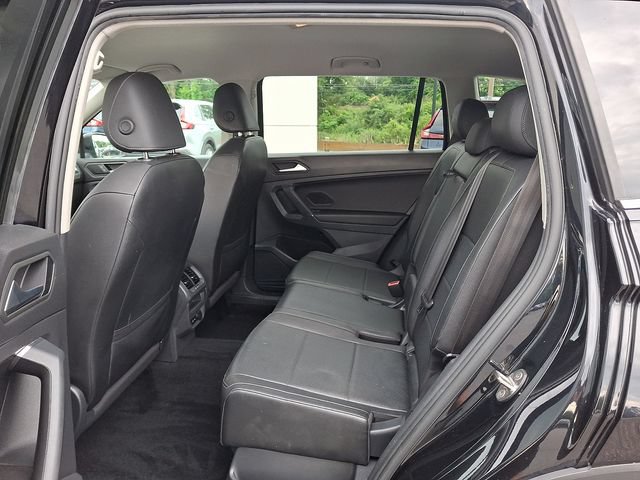 Used 2020 Volkswagen Tiguan SE AWD/4WD image 10