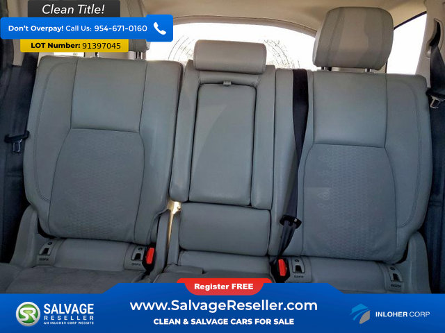 Used 2016 Land Rover Discovery Sport SE image 13