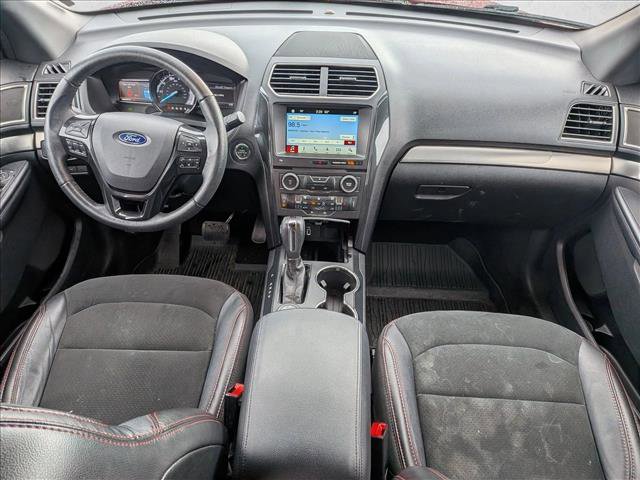 Used 2018 Ford Explorer XLT w/ Equipment Group 202A image 15