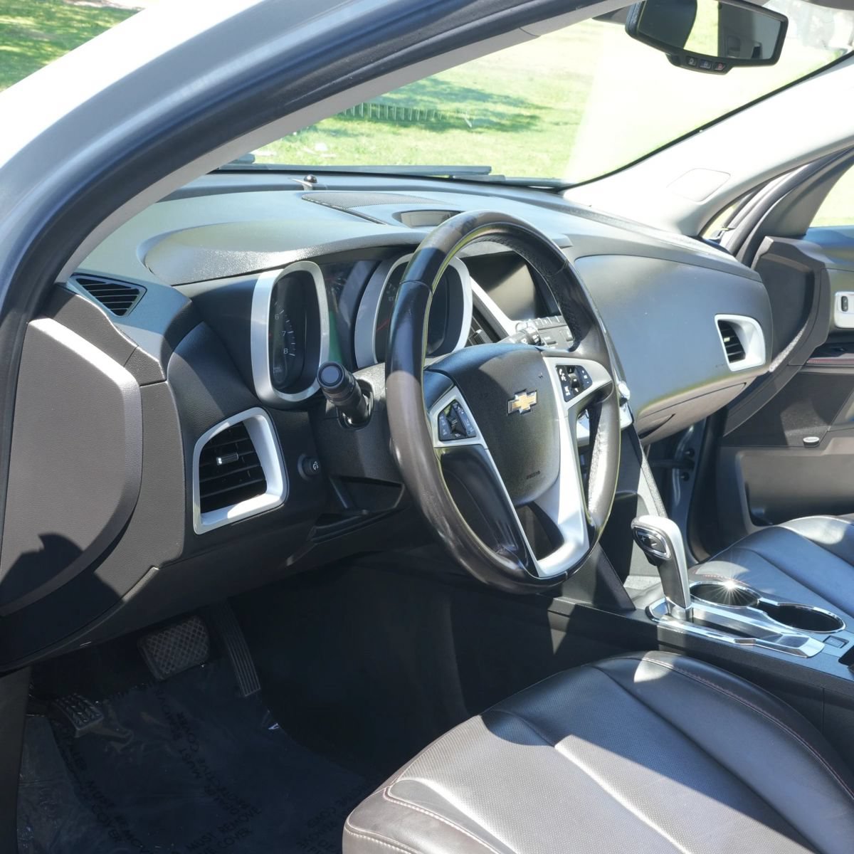 Used 2015 Chevrolet Equinox LTZ w/ LPO, Protection Package AWD/4WD image 2
