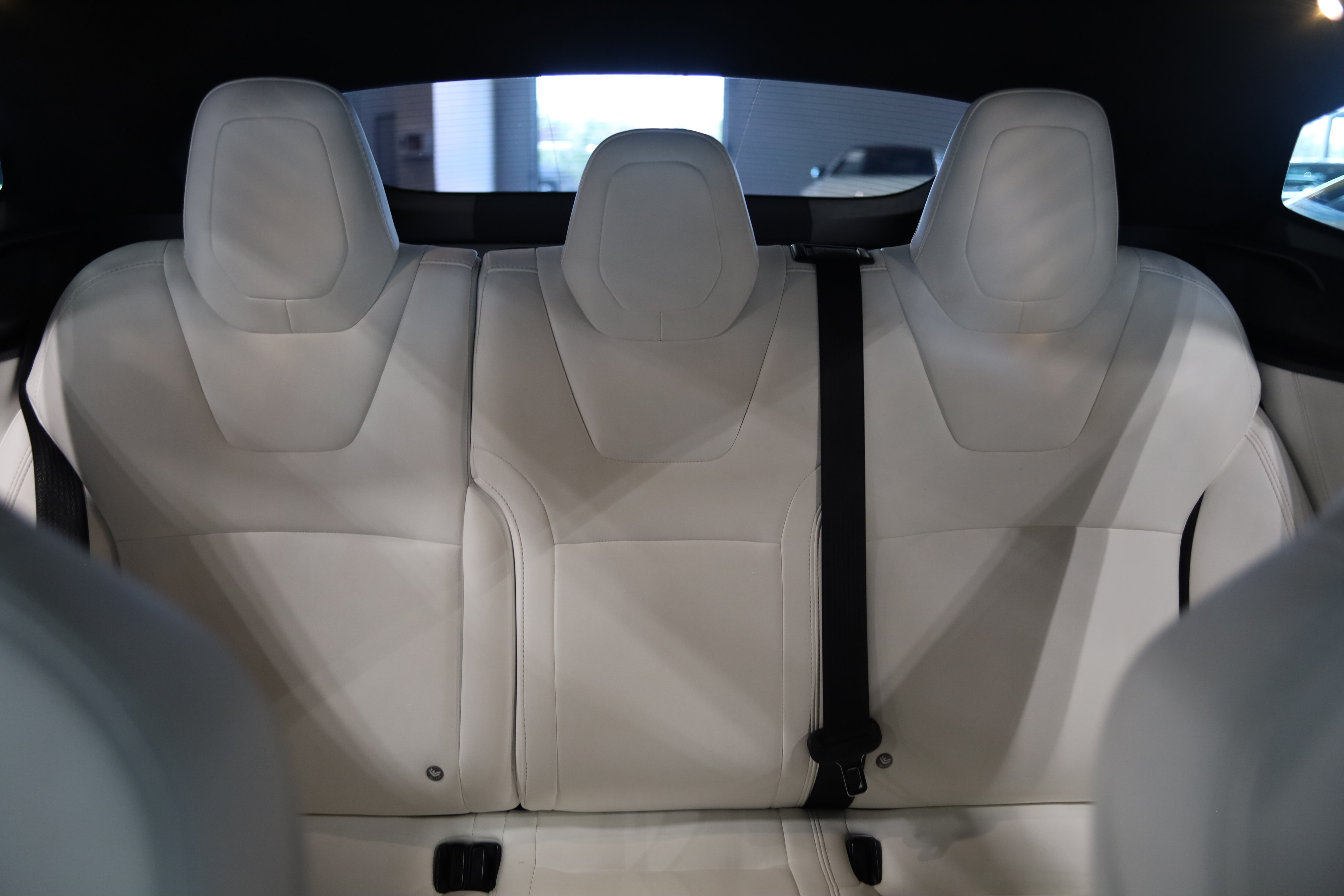 Used 2019 Tesla Model S Long Range AWD/4WD image 33