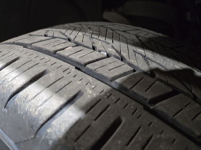 Used 2024 GMC Yukon XL Denali w/ Advanced Technology Package image 8