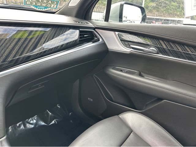 Certified 2024 Cadillac XT6 Premium Luxury image 8