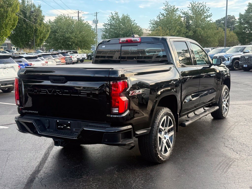 Used 2023 Chevrolet Colorado Z71 w/ Z71 Convenience Package 2 AWD/4WD image 7