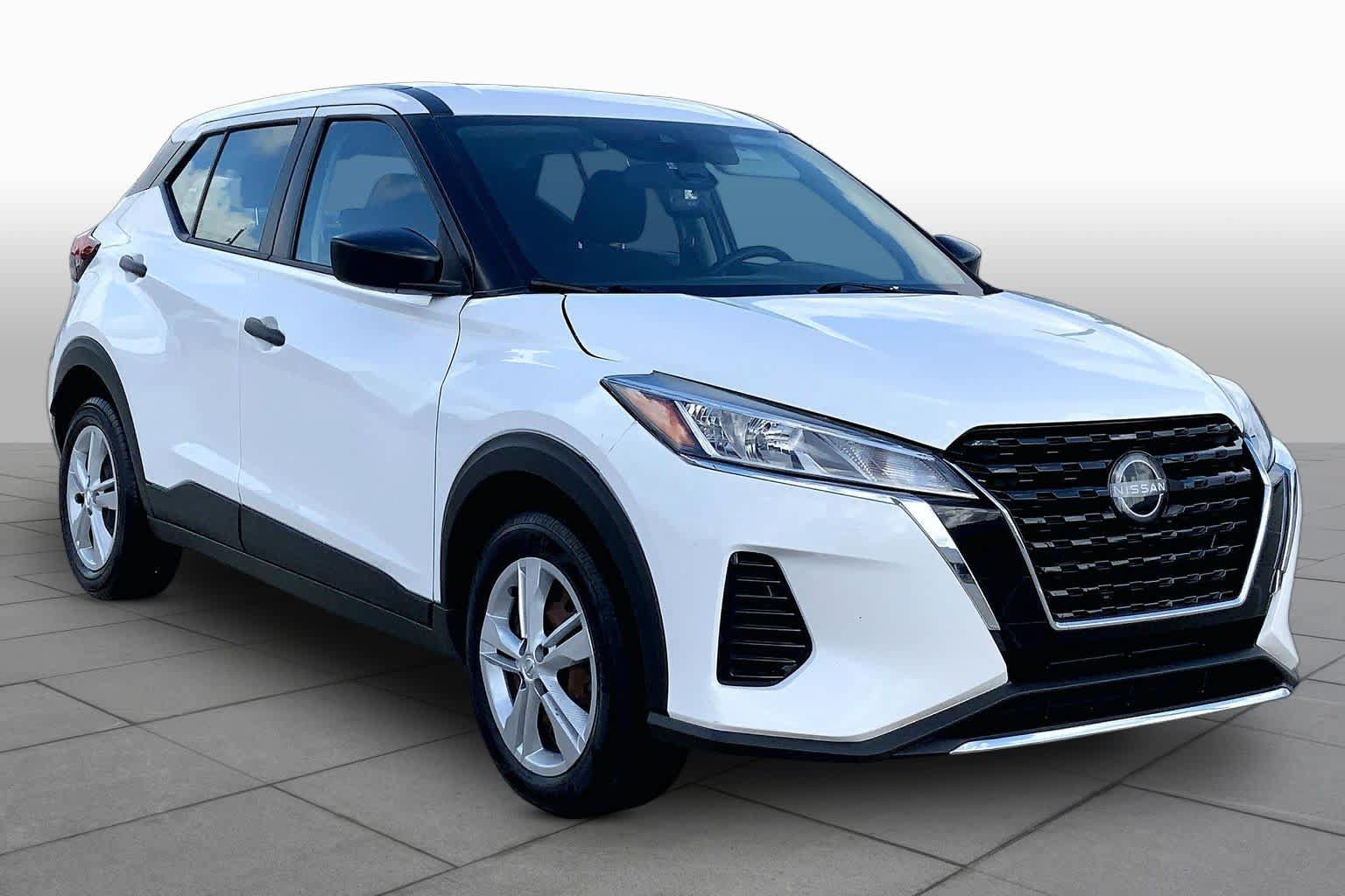 Used 2024 Nissan Kicks S FWD image 3
