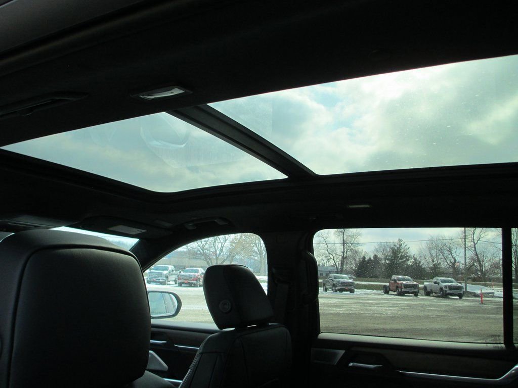 New 2026 GMC Acadia Denali Ultimate image 16