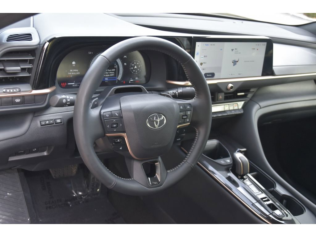 Used 2024 Toyota Crown Platinum image 11