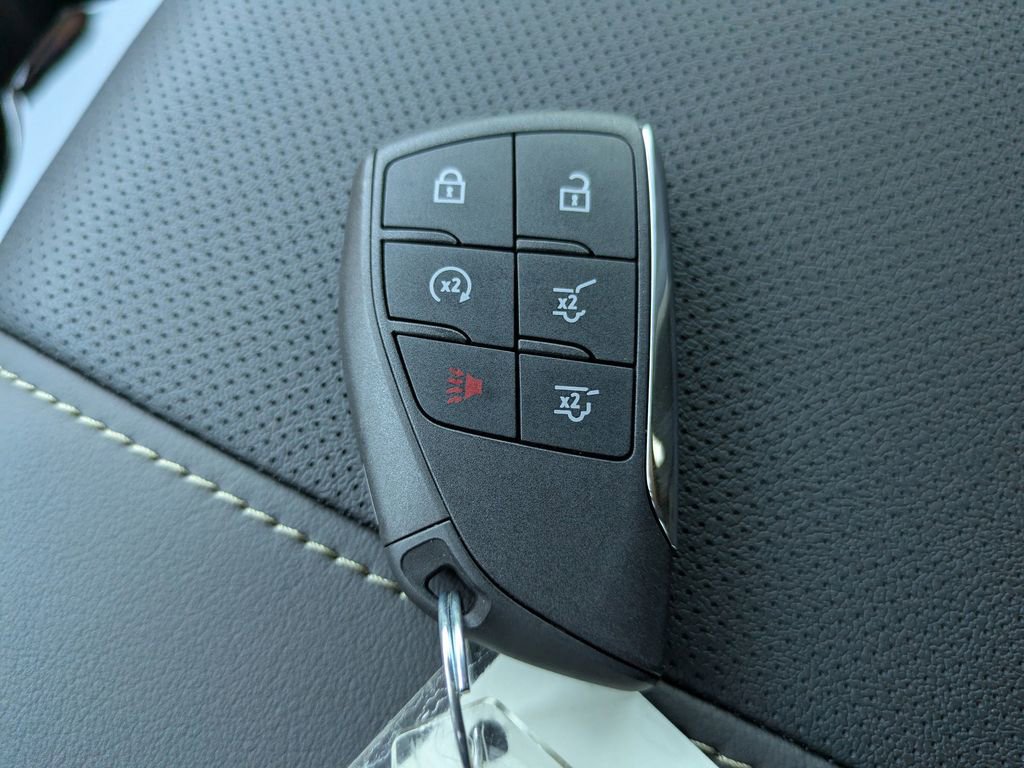 New 2025 Chevrolet Suburban Premier image 34