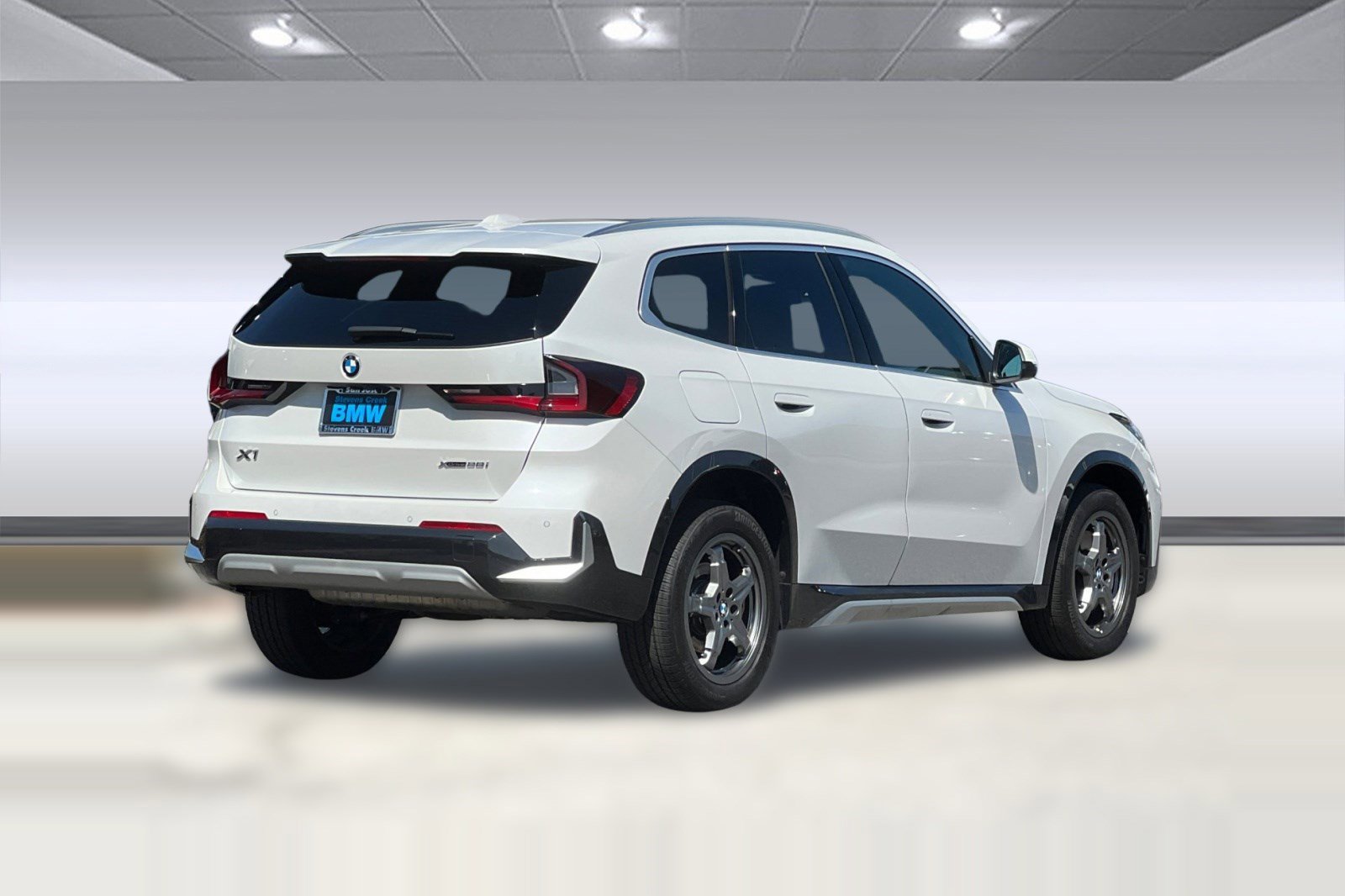 Used 2025 BMW X1 xDrive28i w/ Technology Package AWD/4WD image 8