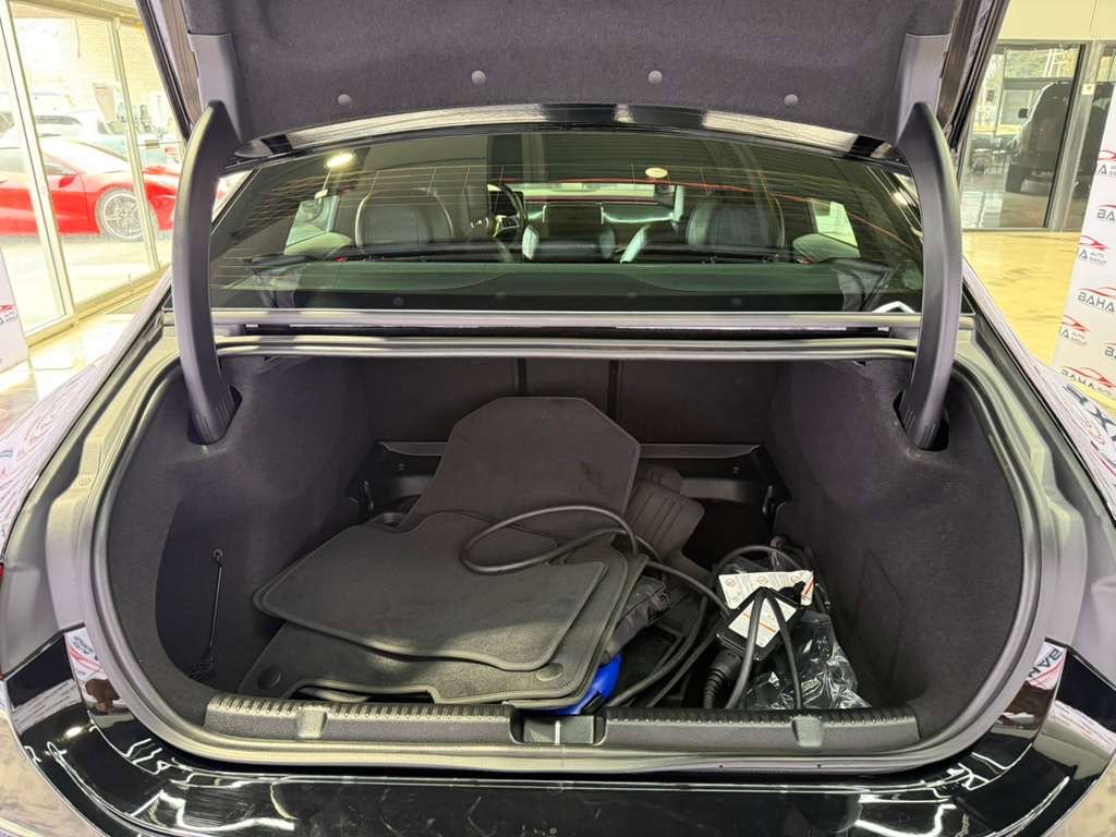 Used 2023 Mercedes-Benz EQE 500 4MATIC Sedan image 43
