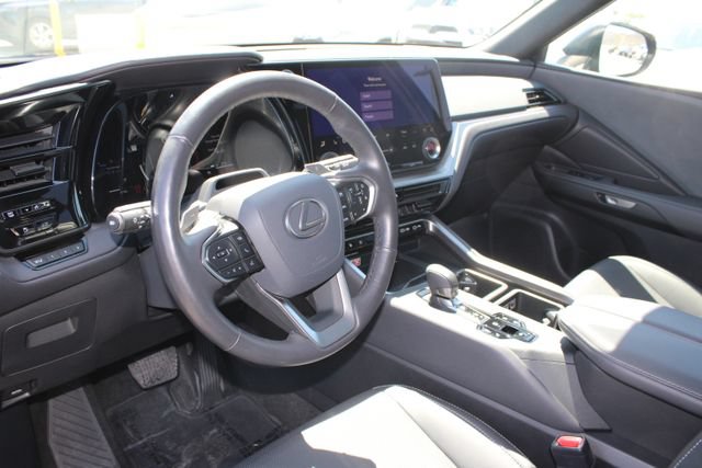 Certified 2026 Lexus TX 350 AWD w/ Technology Package image 13