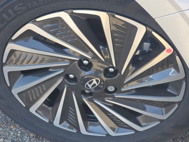 Certified 2025 Hyundai Sonata SEL image 19