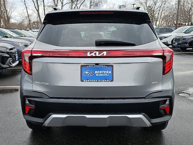 Used 2024 Kia Seltos SX w/ SX Sunroof Package image 5
