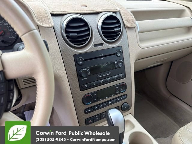 Used 2005 Ford Freestyle SEL AWD/4WD image 20
