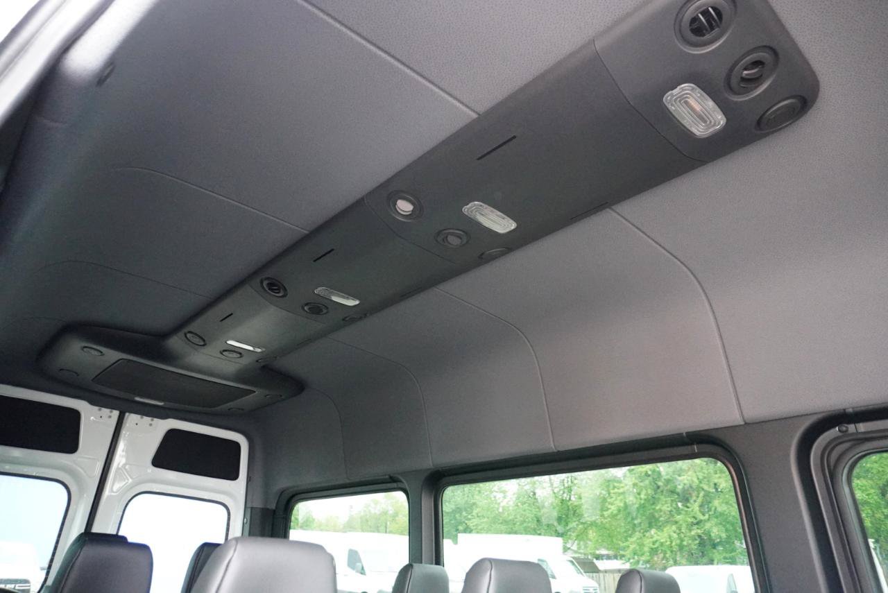 Used 2025 Mercedes-Benz Sprinter 2500 image 22