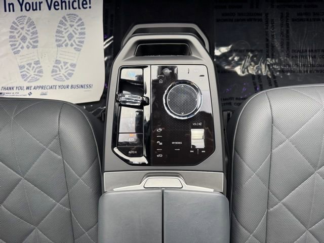 Certified 2025 BMW iX M60 image 24