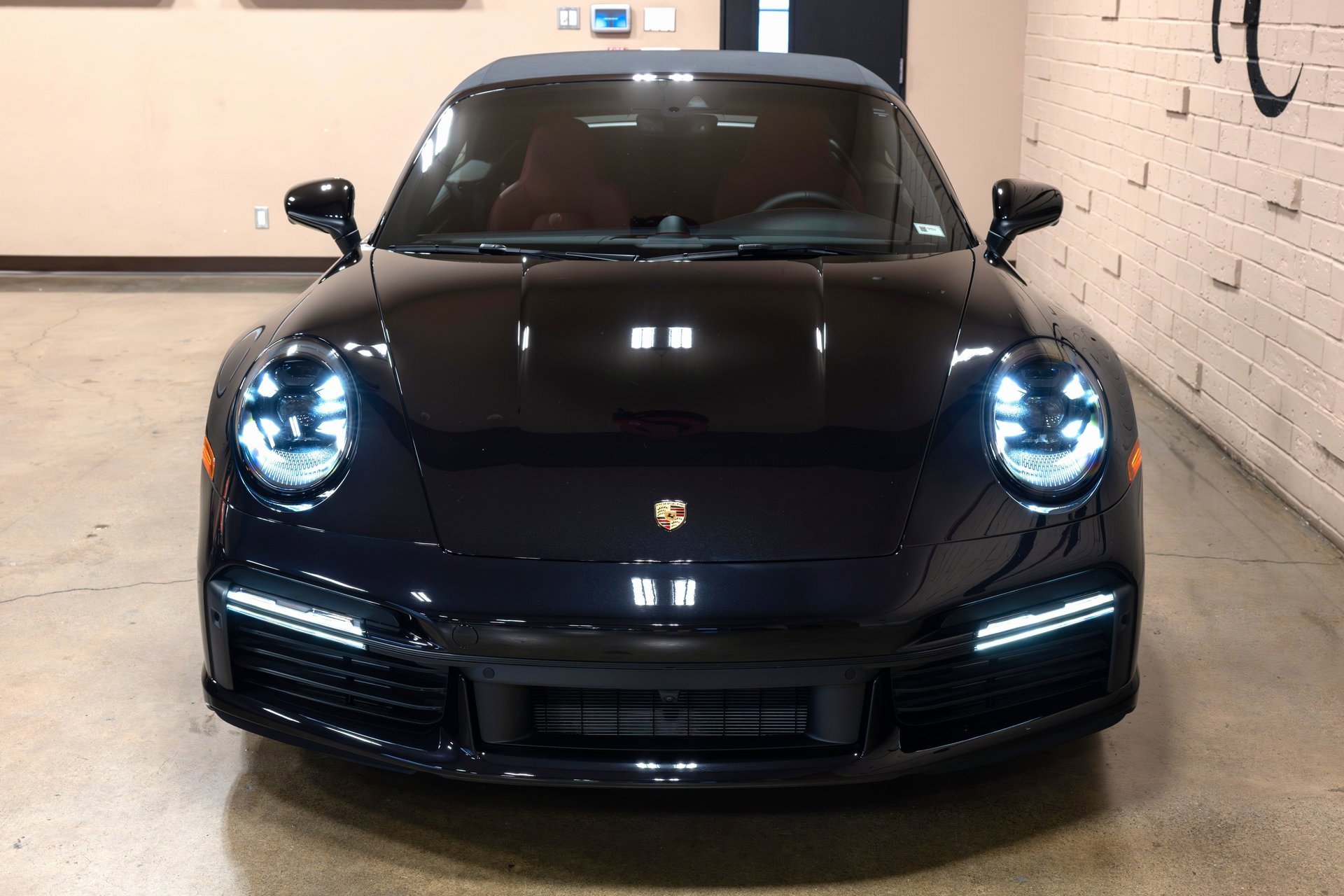 Used 2024 Porsche 911 Turbo image 31